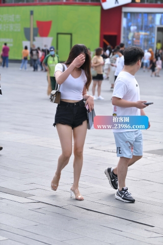 长腿美女