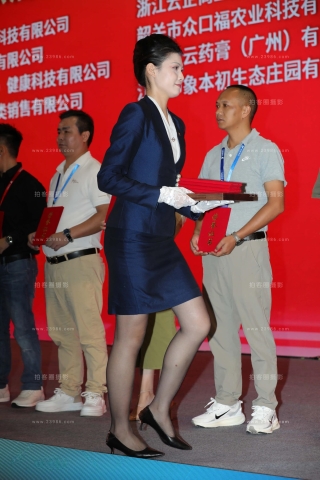 高端会场颁奖礼仪黑丝制服质量高啊