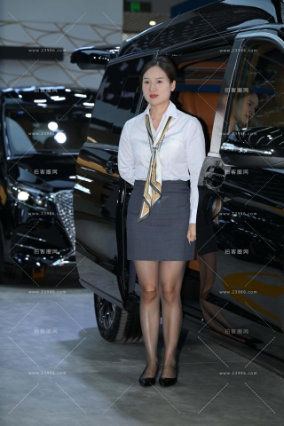 韵味轻熟OL超薄丝的大奔销售