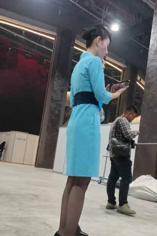 手机4k视频航空大会厦门航空颜值气质并存的黑丝空姐