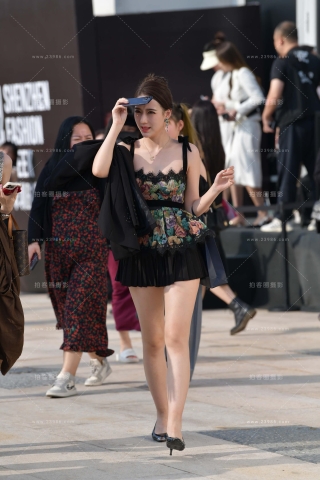 靓丽美腿轻熟朲槭