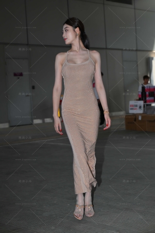 长裙里的超薄rou丝~