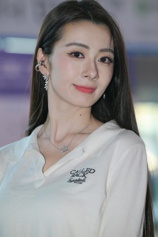 小荔枝紧牛【原图+视频】