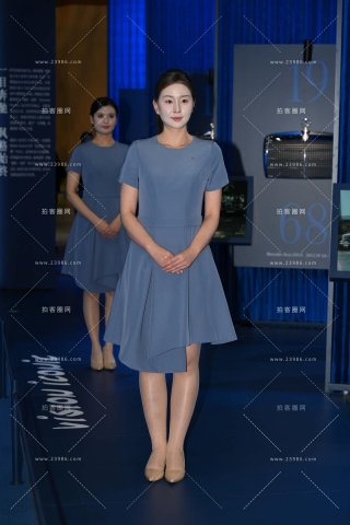 奔驰肉丝礼仪，喜欢哪个呢？