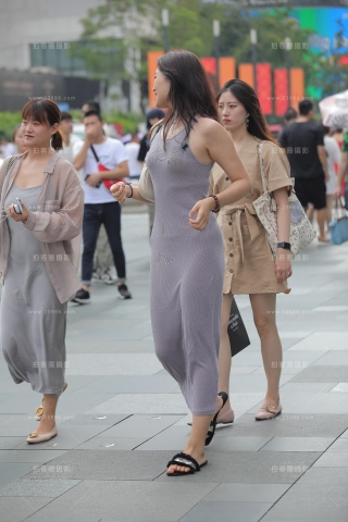 石灰长裙**