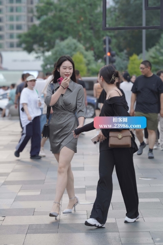 美腿小姐姐