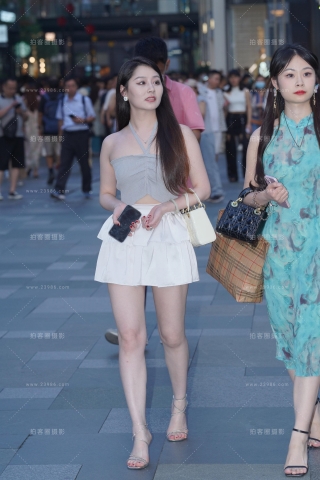 白皙美腿