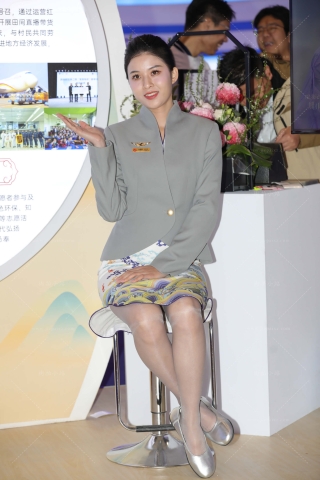 25CATA海航轻熟韵味空姐灰丝开衩旗袍大赞