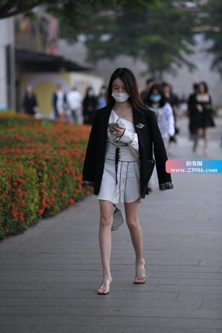 美腿时髦美女