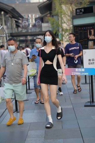 这裙显腰细