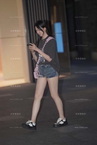热牛美眉