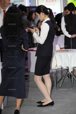肉丝腿妹纸