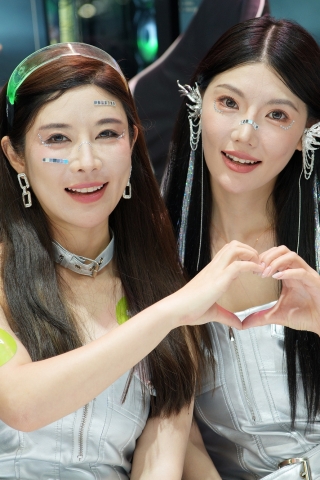 2025CJ-亮银色装2（6K）