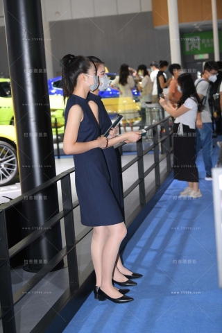 车展的礼仪，销售妹纸