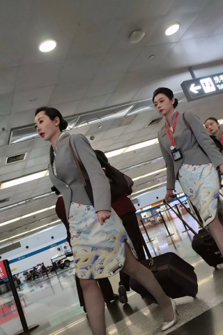 手机4k视频，海航国际航班乘务大长腿灰丝