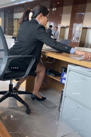 五星饭店开放式柜台-高管的肉丝美腿