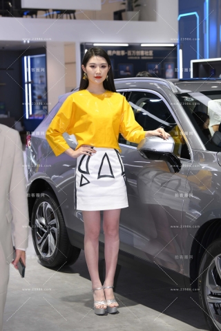 美腿车模小姐姐们