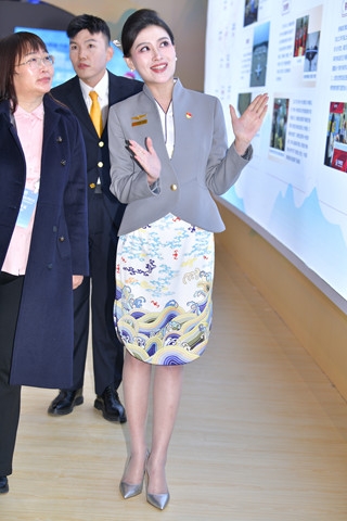 海航端庄空姐讲解