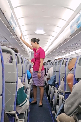 25最新冒险拍摄南航空姐机舱检查4K视频