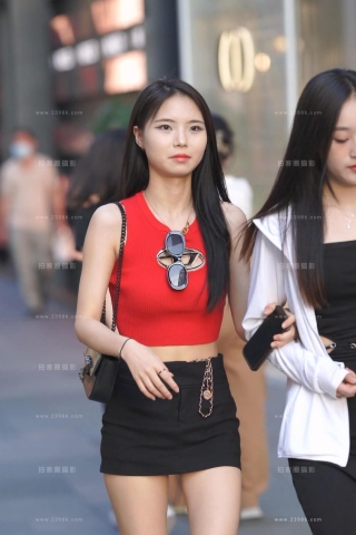 甜美短裙美zu小姐姐