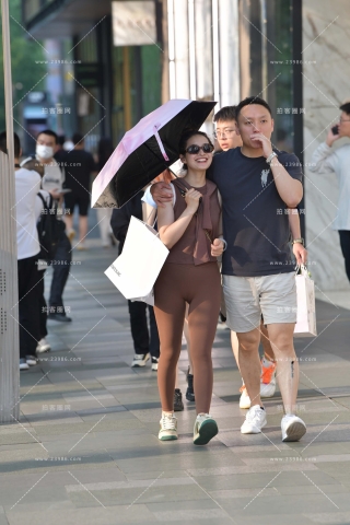 紧身裤套装轻熟