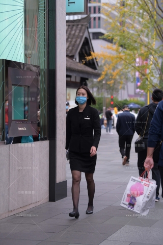 营业员小姐姐