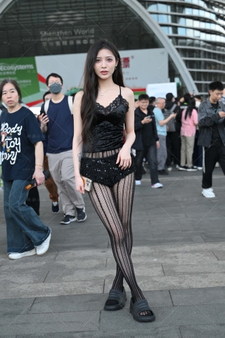 别样的丝腿小姐姐 【图片➕视频】