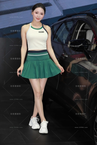 超短裙R丝网红车模（你的小君）