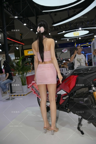 美腿婕妤 粉色短裙