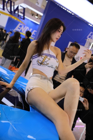 热裤任绵绵